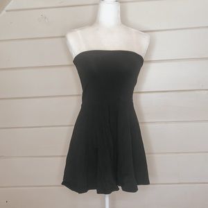 Very Simple American Apparel Dress.